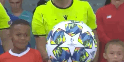 韩旭谈中国女篮新老交替：我觉得打到30出头应该问题不大（韩旭谈中国女篮新老更替：认为打到30岁出头不成问题）