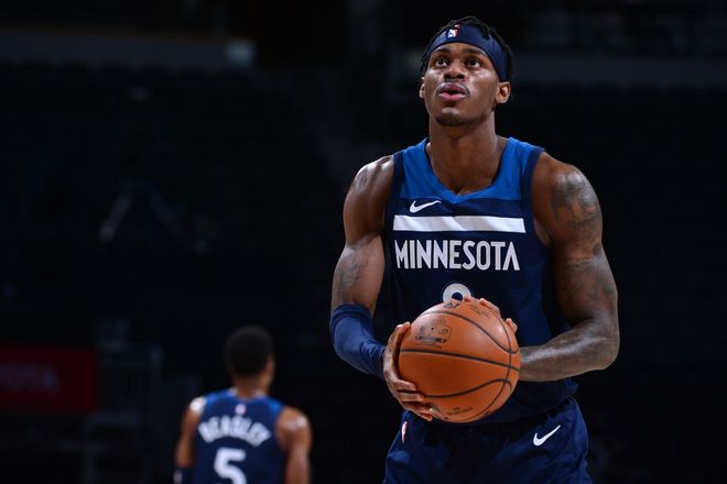 拉斯维加斯见！魔术&尼克斯率先晋级会师半决赛（半决赛拉斯维加斯相逢：魔术与尼克斯抢先晋级）