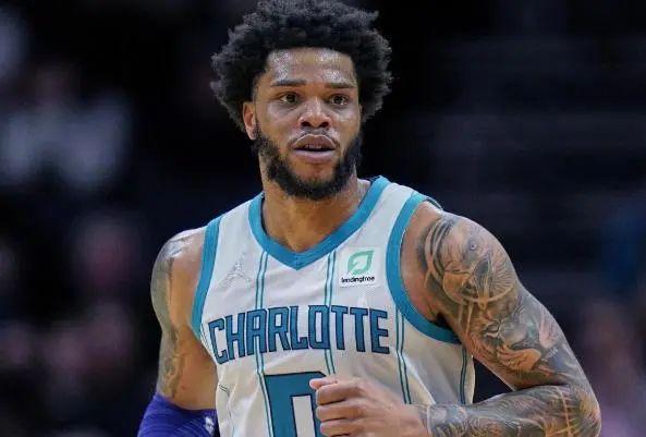 邮报：犯罪团伙盯上了英超球星及其家人，盗窃奢侈品换枪支（邮报：犯罪集团锁定英超球员及家属，窃取奢品换取枪械）