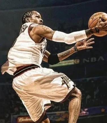 罗马诺：尤文并未追逐坎塞洛，球员不降薪意甲俱乐部无法负担（罗马诺：尤文未追坎塞洛，若不降薪意甲球队难以承担）