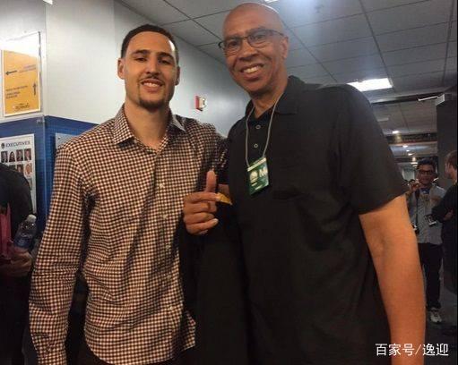 WBC正式批准乌西克迎战维尔德，重量级大战一触即发！（WBC官宣乌西克对阵维尔德，重量级巅峰之战即将上演）