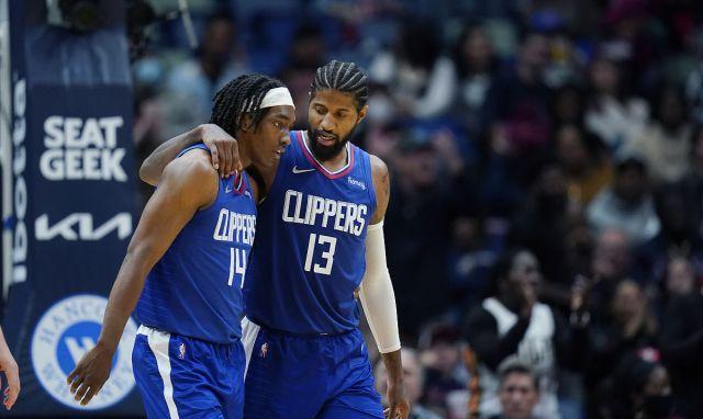 西甲半场：莱万开场闪击，费兰破门，巴萨暂2-0毕尔巴鄂（西甲半场战报：莱万闪击，费兰建功，巴萨暂2-0领先毕尔巴鄂）