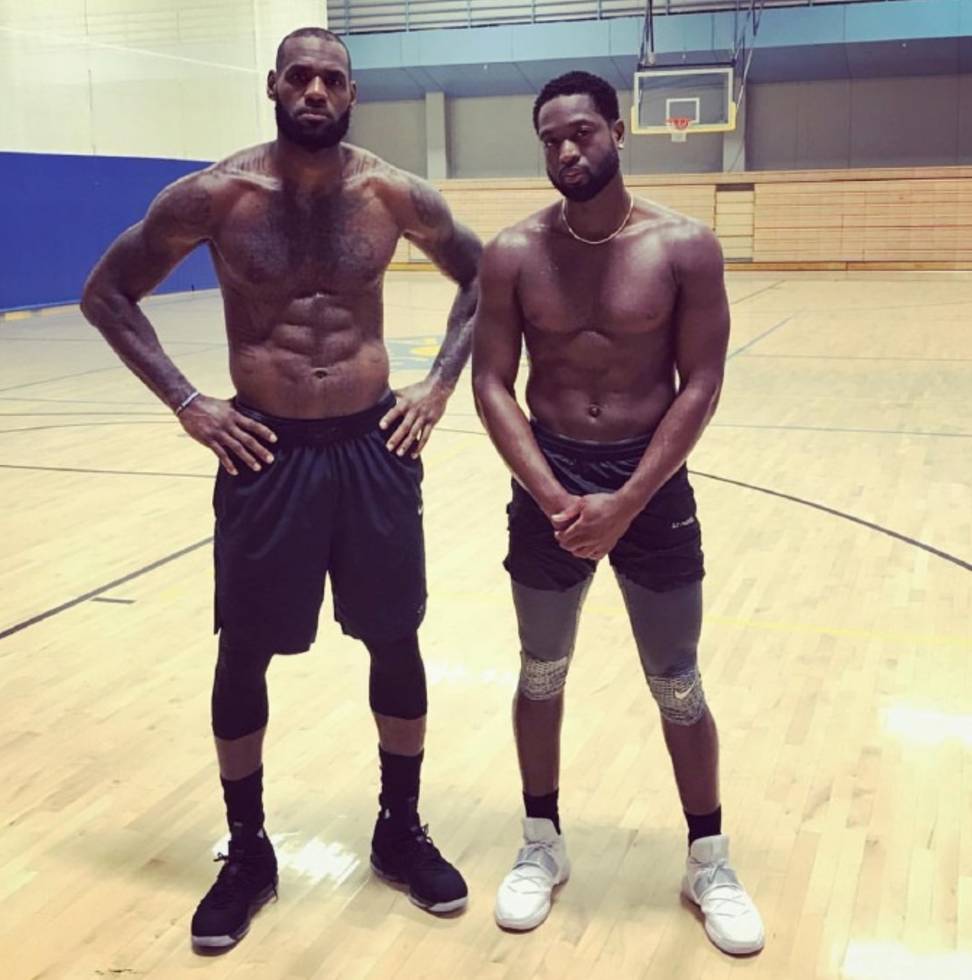 法国客场3-1逆转阿塞拜疆，马特塔、阿克利乌什破门，古斯托两助攻（法国客战阿塞拜疆3-1上演逆转：马特塔、阿克利乌什建功，古斯托双助攻）